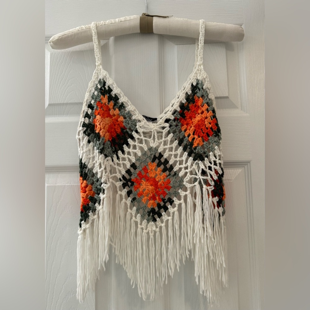 Vivid Loose Knit Fringed Top SZ Medium